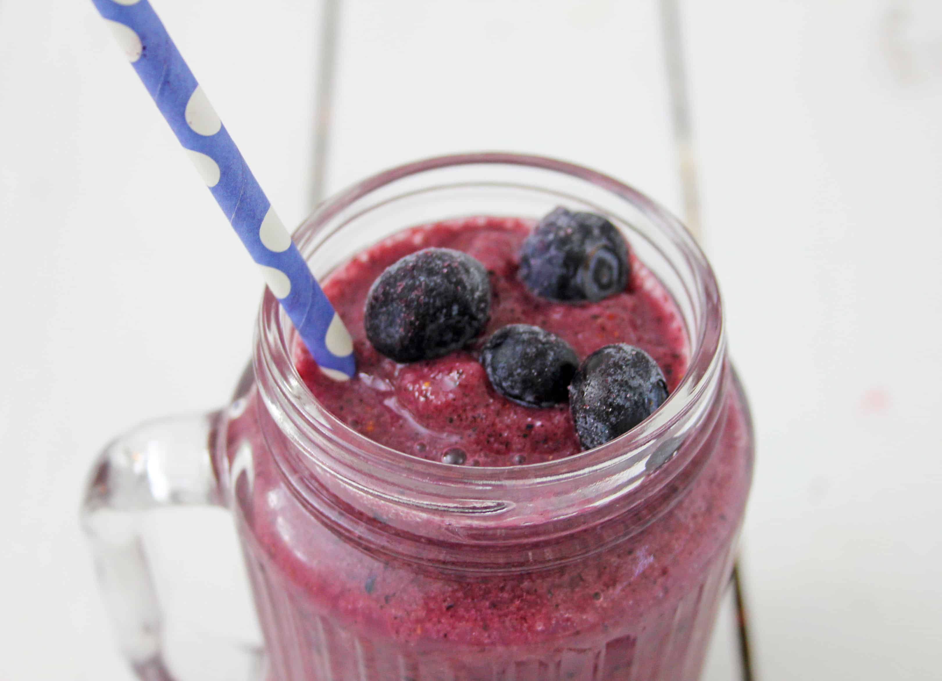 This easy to prepare blueberry banana smoothie will start your day with a delicious healthy drink, that will give you energy and keep you going. It's not only good for you, it's tastes good too!