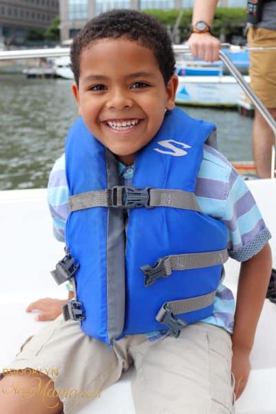 Did you know that your kids can take boating lessons on the Hudson River with North Cove Sailing School? Check out my experience with the kids sail camp!