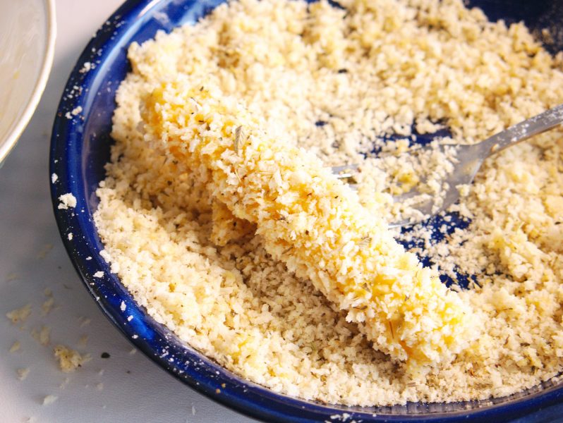 Easy Crunchy Cheesy Air Fryer Mozzarella Sticks