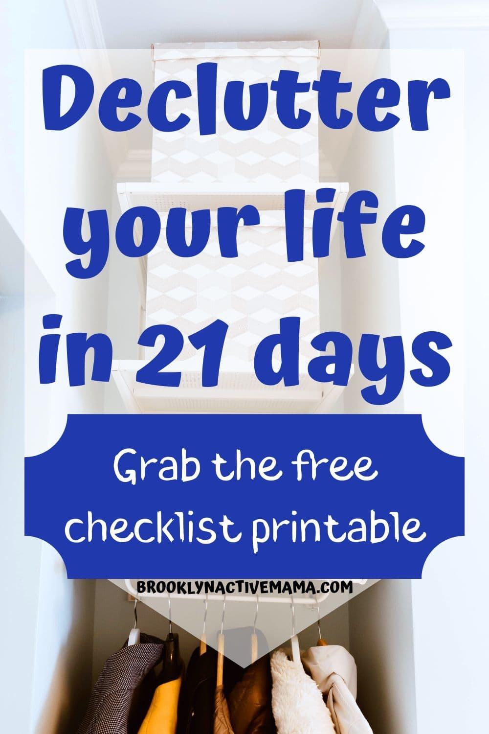 I've got some easy tips to help you declutter your home plus a free challenge printable for you to declutter your home in 21 days (or less!). This includes specific places to declutter in your home, and digitally on social media. Start moving toward a minimalist lifestyle today with this easy and manageable checklist! #freeprintable #decluttering #minimalism #declutteryourhome #getridofstuff