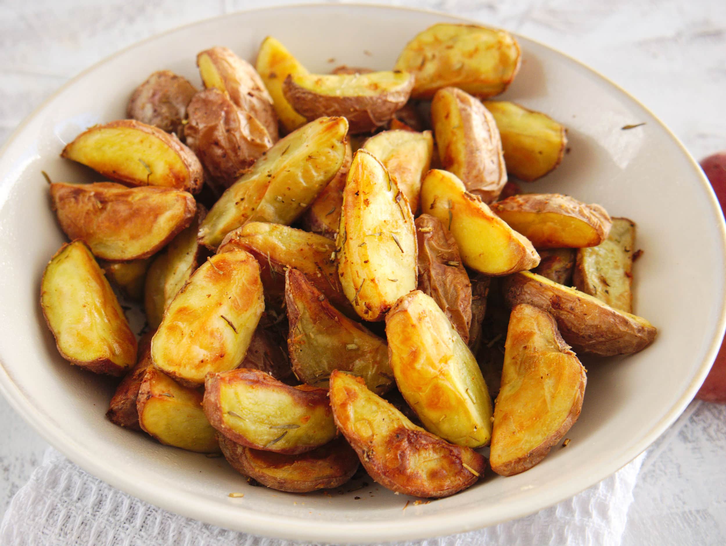 Easy Air Fryer Baby Potatoes: Side Dishes That Impress