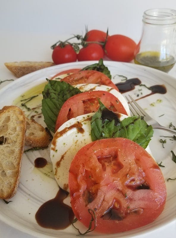 Simple Mozzarella Caprese Salad Recipe