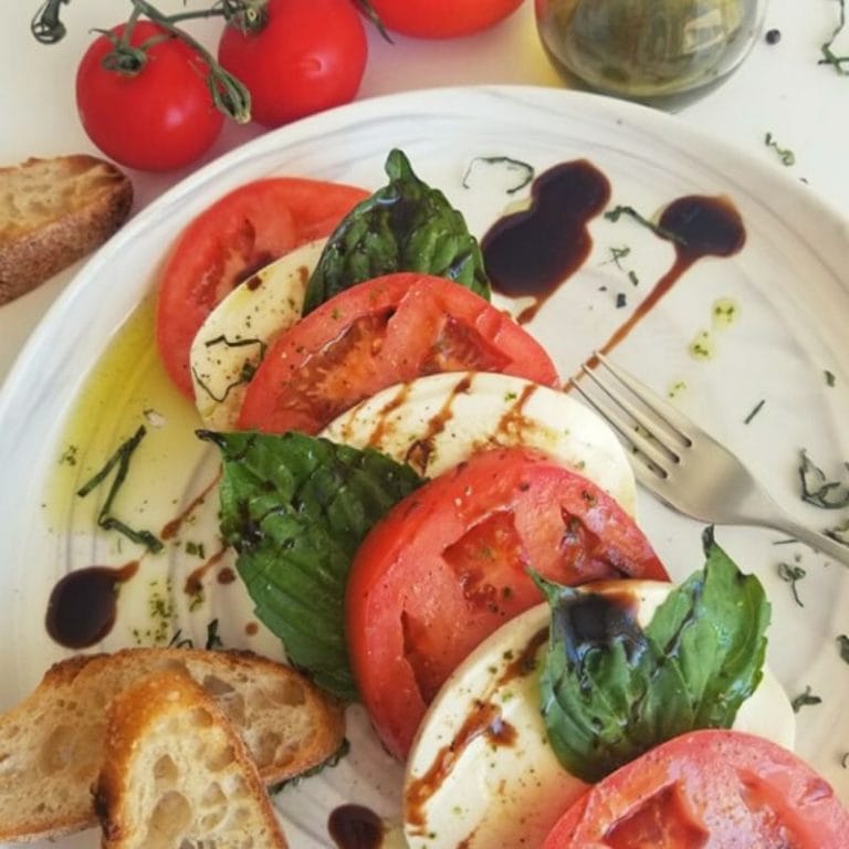 Simple Mozzarella Caprese Salad Recipe