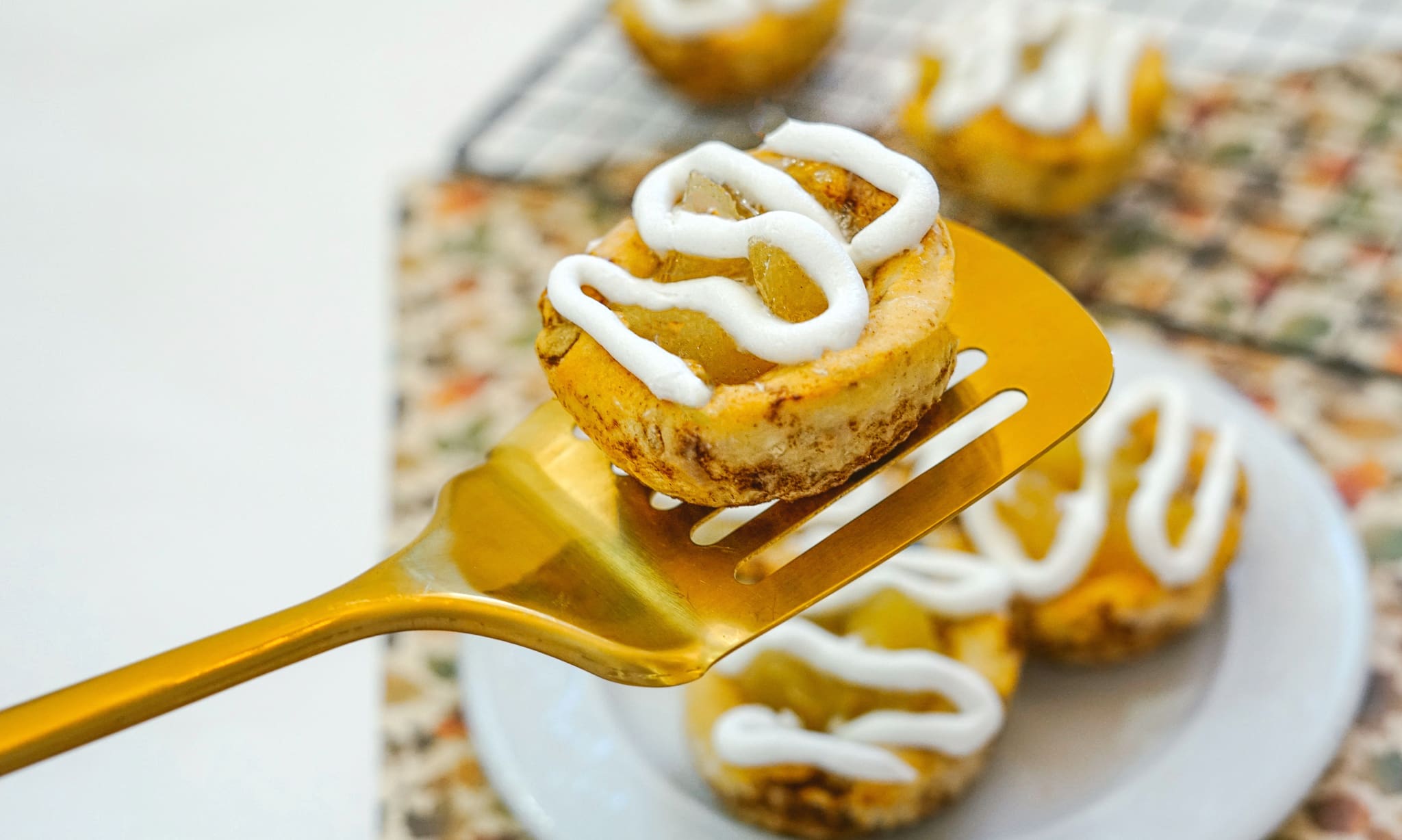 Cinnamon Apple Pie Cups