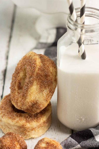 air fryer pumpkin spice donuts