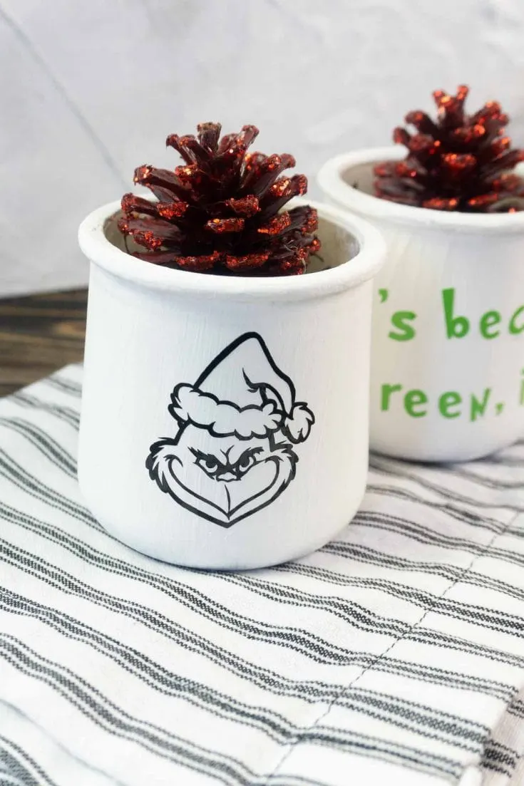 Grinch Cricut Craft For The Holidays