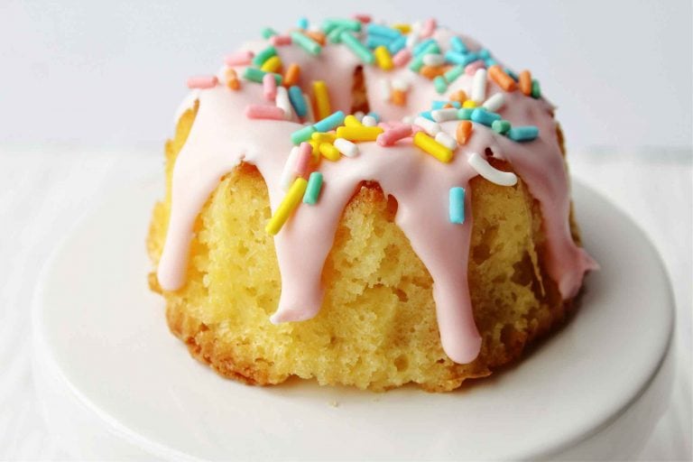 Mini Easter Bundt Cakes Perfect For Spring