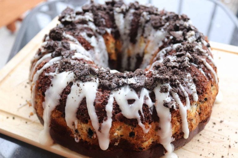 Oreo Cheesecake Chocolate Cake
