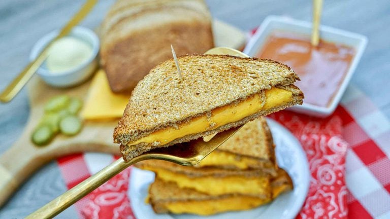 Easy Air Fryer Grilled Cheese Sandwiches