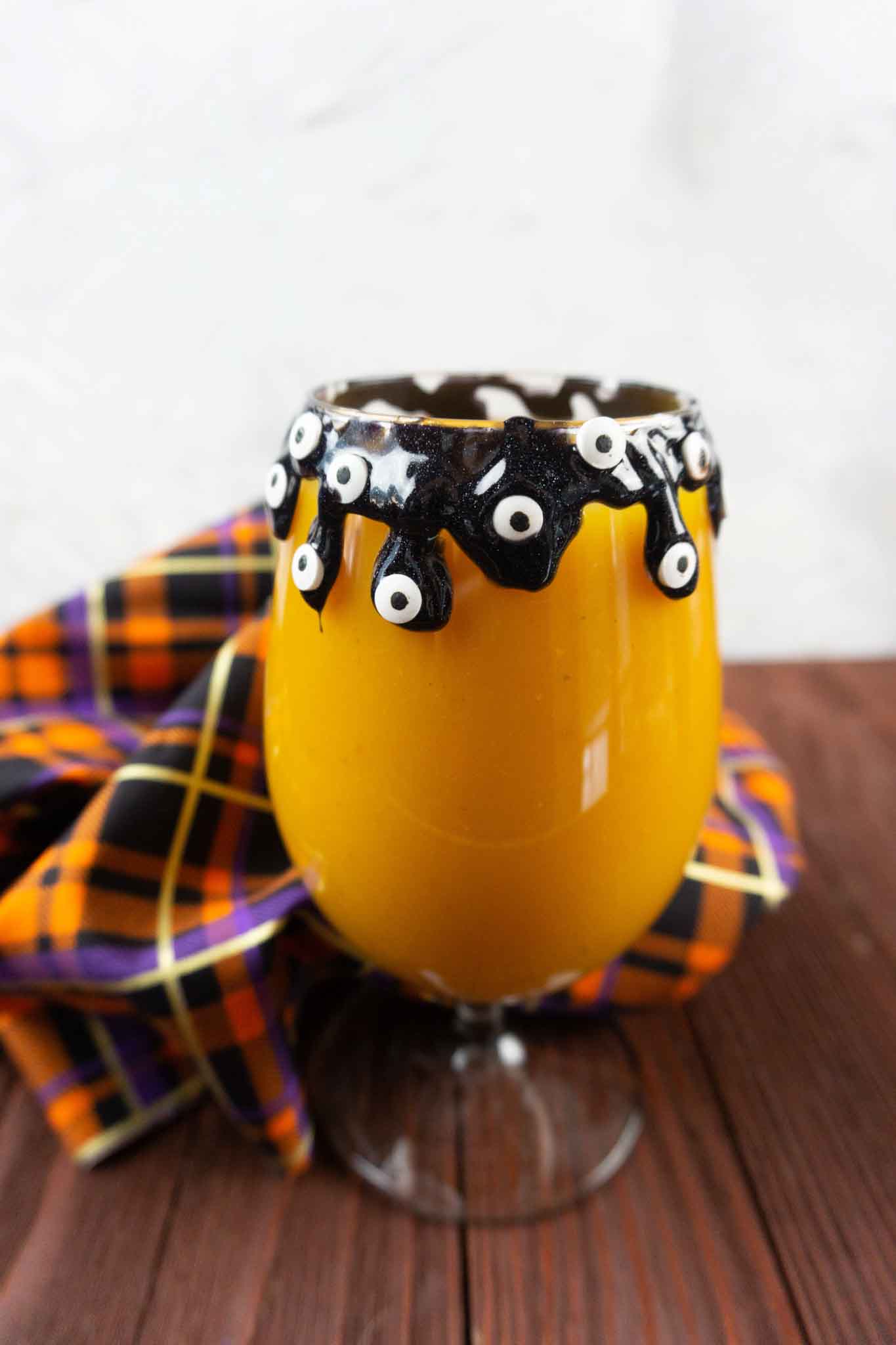 Hocus Pocus Halloween Punch - Easy Halloween Cocktails