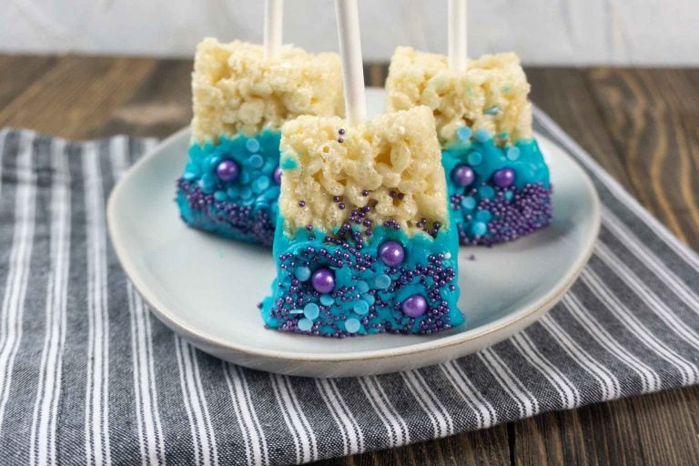 Fun Frozen Themed Rice Krispie Treats