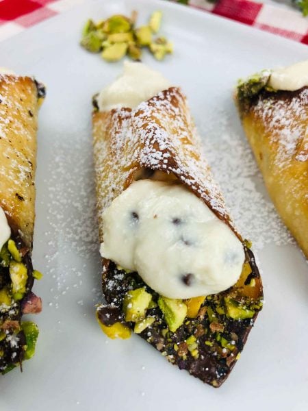 mini cannolis