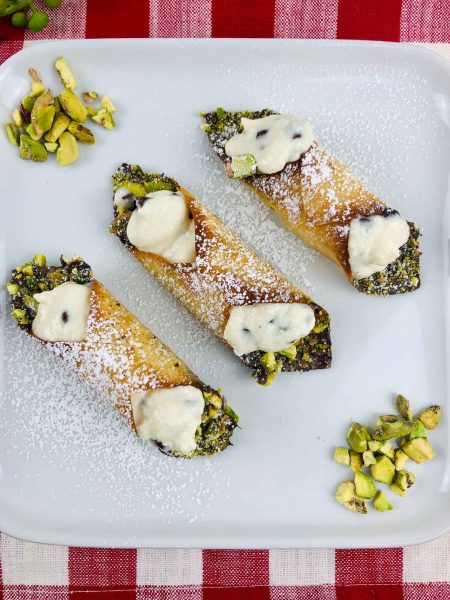 mini cannolis