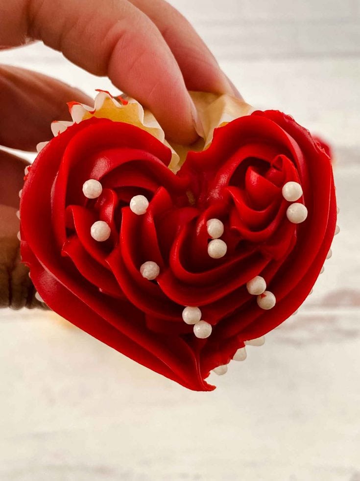 Heart Shaped Valentine Cupcakes