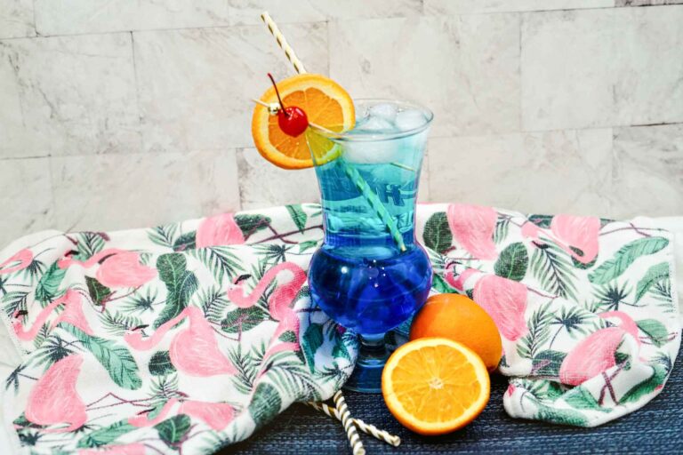 Easy Blue Lagoon Cocktail Drink