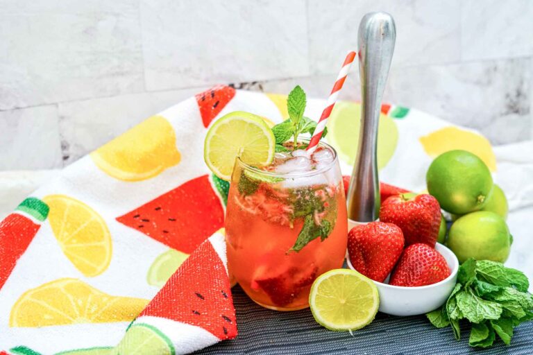 Easy Virgin Strawberry Mojito Mocktail Recipe