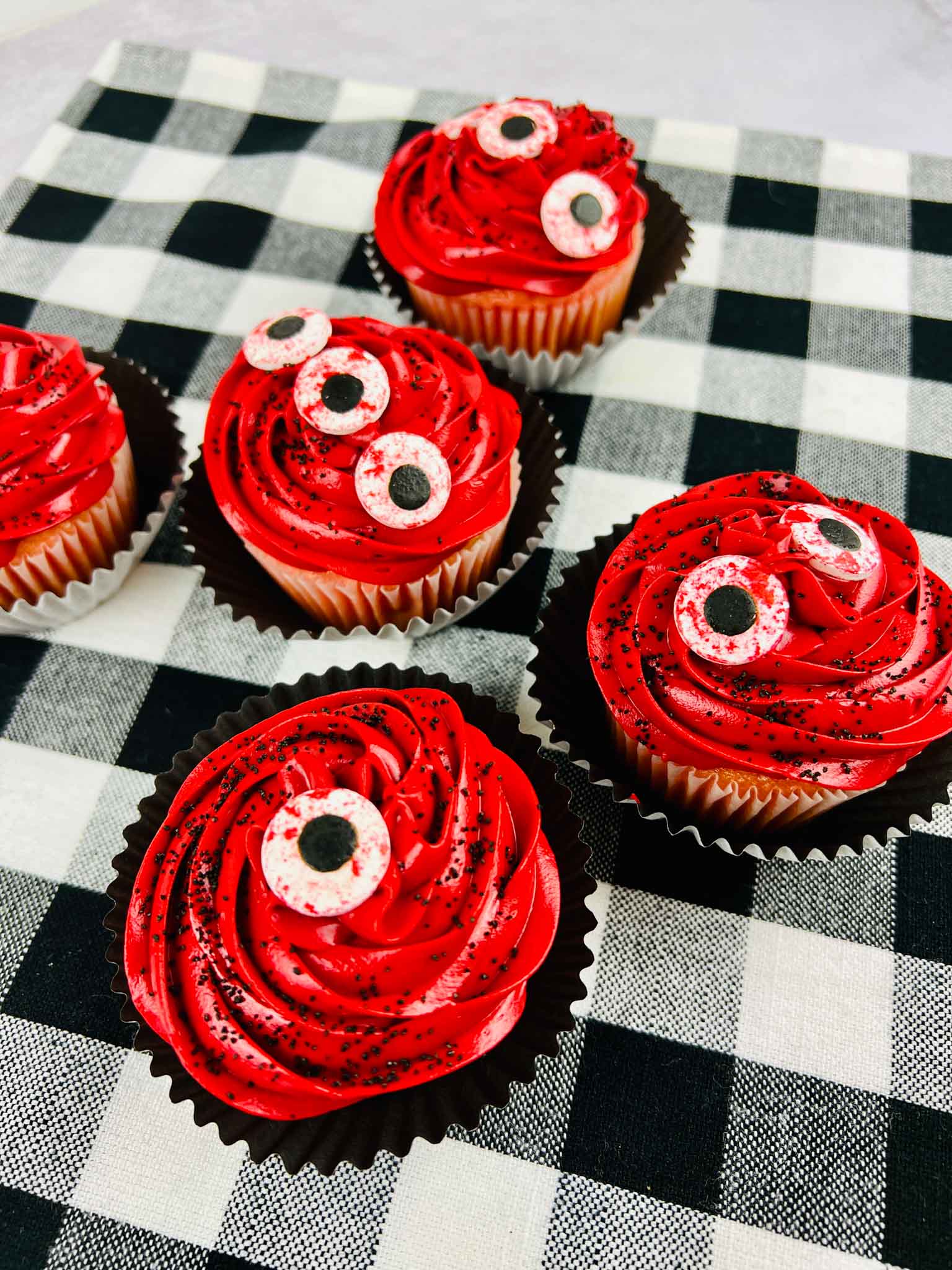 Easy Halloween Monster Cupcakes