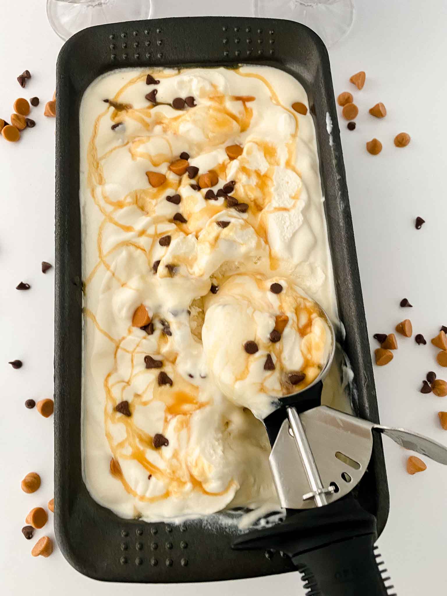 Easy Homemade Butterbeer Ice Cream