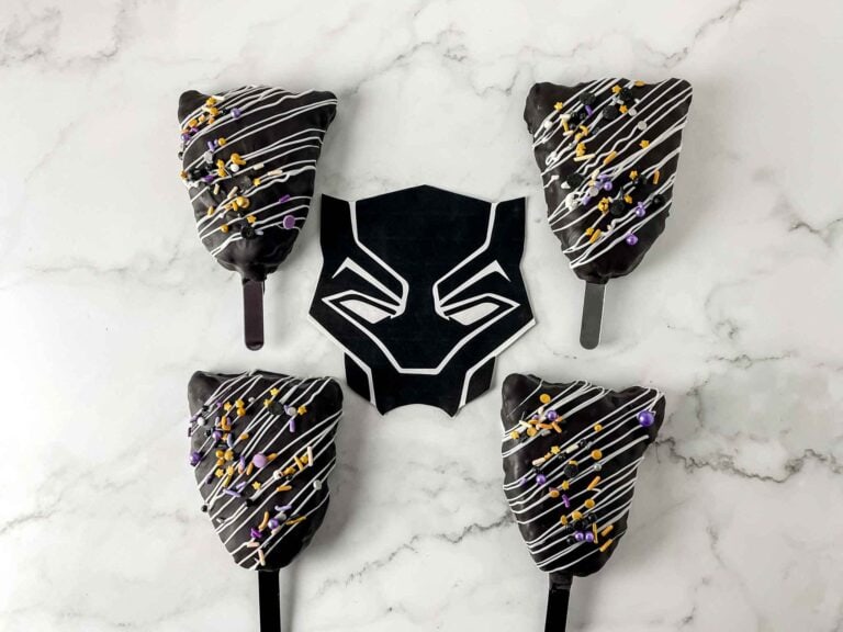 Black Panther Rice Krispie Treats