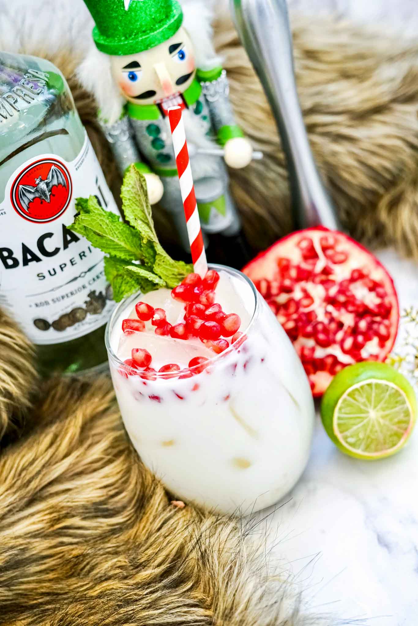 Delicious White Christmas Mojito Cocktail