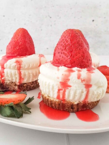 No Bake Strawberry Cheesecakes