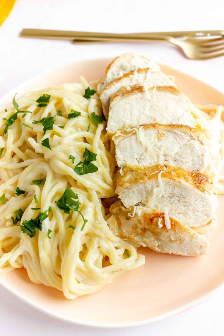 Olive Garden Chicken Alfredo Copycat (Ready in 45 Minutes)