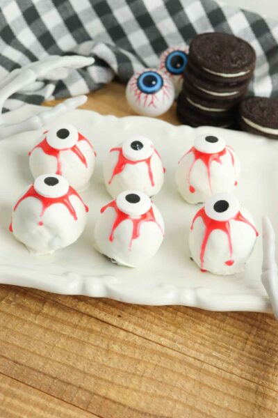 Halloween Oreo Eye Balls