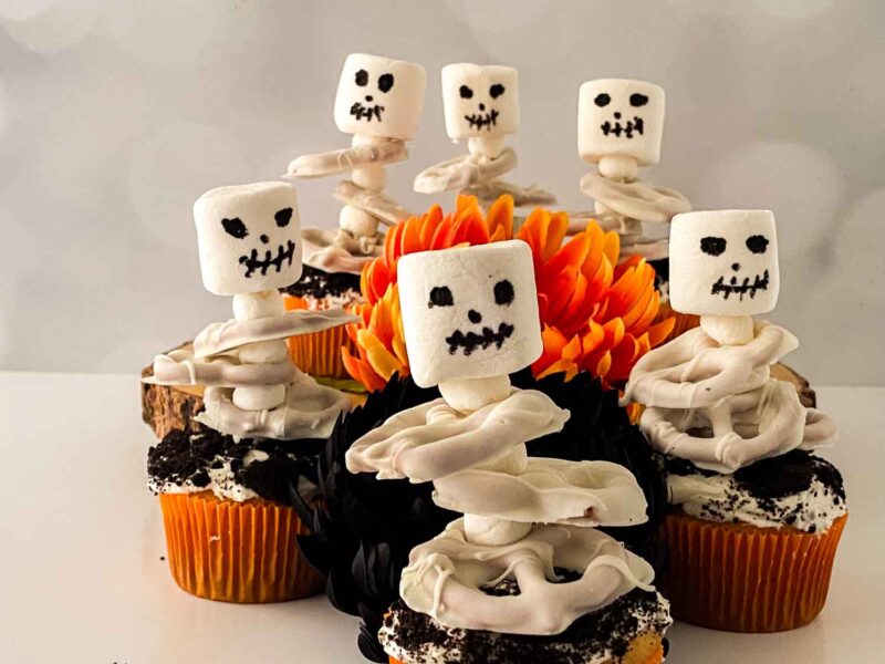 The Best Halloween Skeleton Cupcakes Recipe