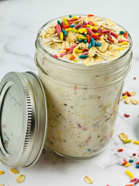 birthday cake overnight oats