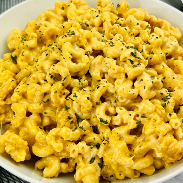 Easy Slow Cooker Mac and Cheese Recipe