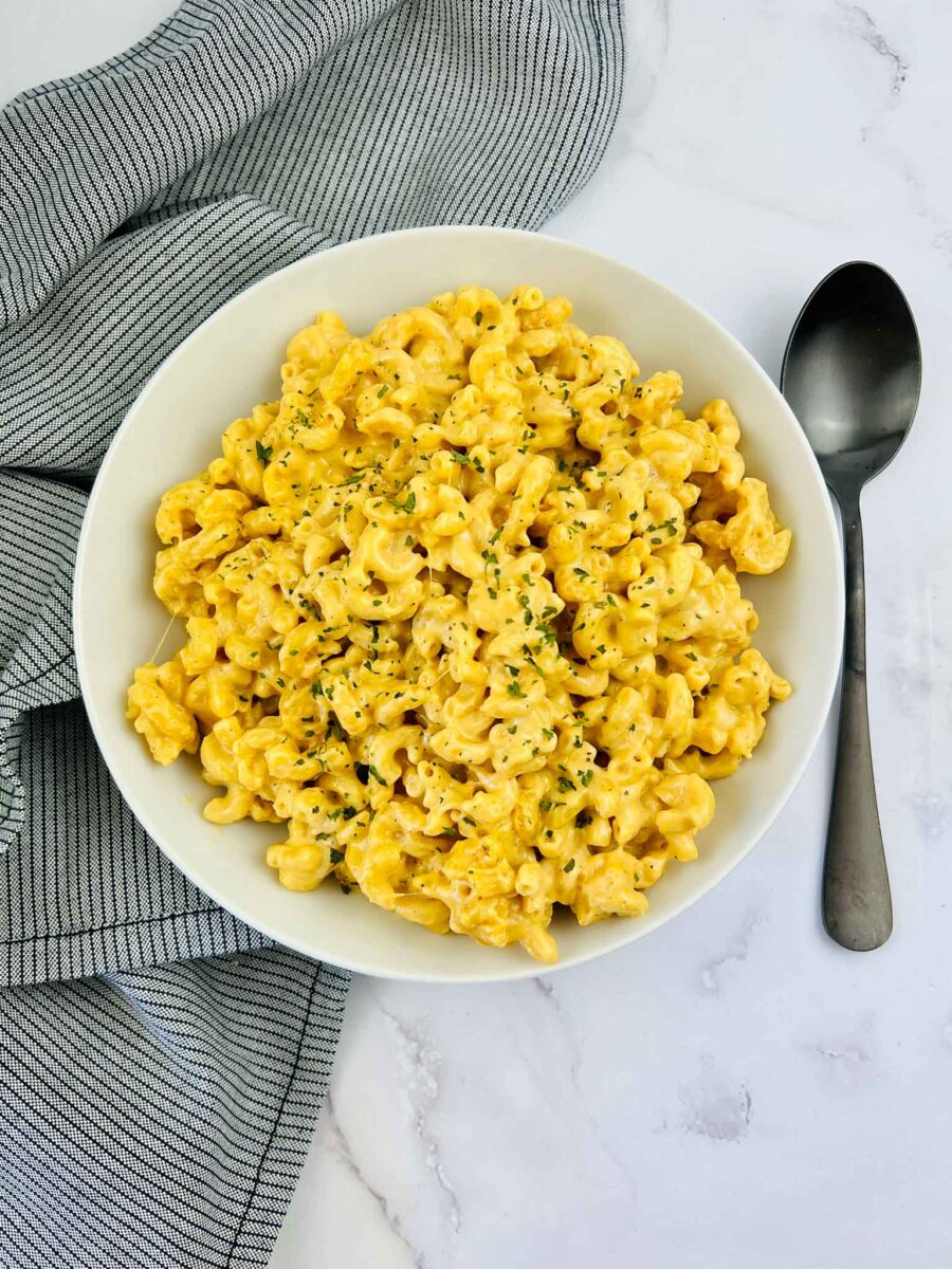 Easy Slow Cooker Mac and Cheese Recipe