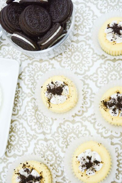 mini cookies and cream cheesecakes