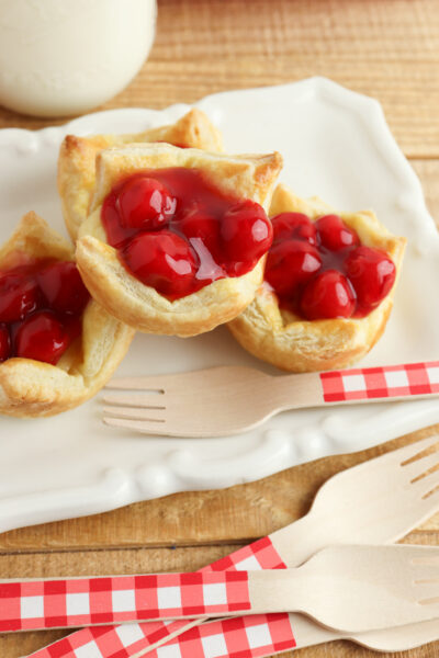 puff pastry cherry cheesecake